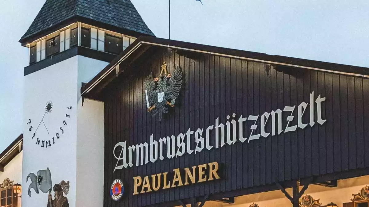 Oktoberfest 2026 : dates, prix de la chope et mode d’emploi